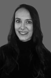Mortgage Loan Advisor, Linda Kilgore in black and white